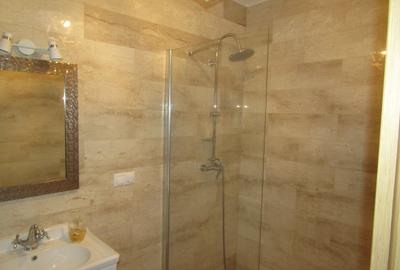 Casă cu 4 camere cu Canalizare în Periferie - 9