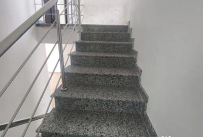 Casă cu 5 camere cu Teren 500 Mp în Rădăuți