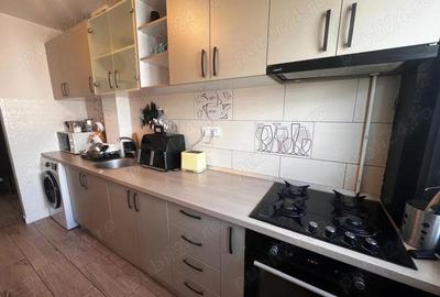 Apartament cu 2 camere decomandat în UTA - 1