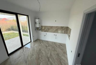 Casă cu 4 camere cu Teren 480 Mp în Săsar - 8