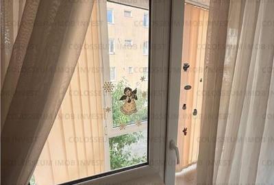 Apartament cu 3 camere, decomandat - zona Astra. - 1