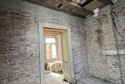Iulia Hasdeu 14- Imobil singur curte- de renovat-proiect 10 camere cu bai - 12