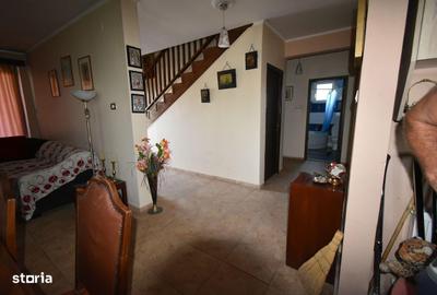 Casă cu 4 camere în Săftica - 3