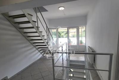 Casă cu 30 camere cu Teren 1000 Mp în Central - 1