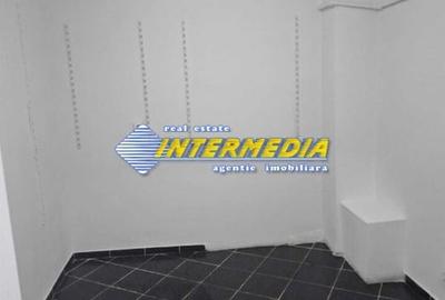Spațiu comercial, de 30 mp, în Cetate - 2