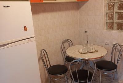 Apartament cu 3 camere decomandat, mobilat în Nerva Traian - 10