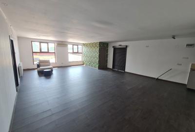 Spațiu comercial, de 100 mp, în Central - 1