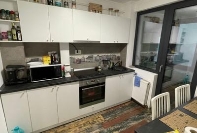Apartament cu 2 camere decomandat, mobilat în Ultracentral
