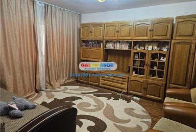 Apartament cu 2 camere decomandat, mobilat în Micro 4 - 3