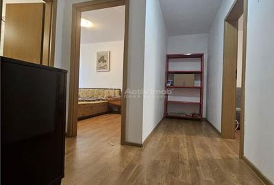 Apartament cu 3 camere decomandat în Tei - 2