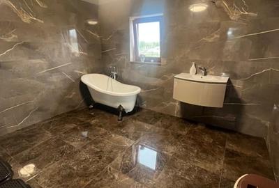 Casă individuală cu 3 camere cu Canalizare în Primăverii - 3