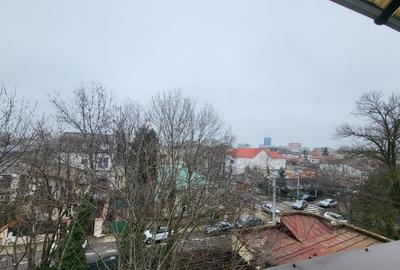 Apartament cu 3 camere semidecomandat în Pajura - 5