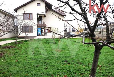 Casă cu 7 camere cu Teren 1170 Mp în Cârcea - 2