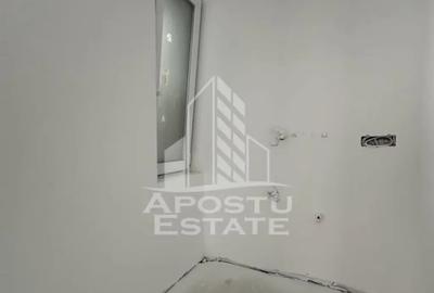 Casă cu 5 camere cu Teren 320 Mp în Ghiroda - 6