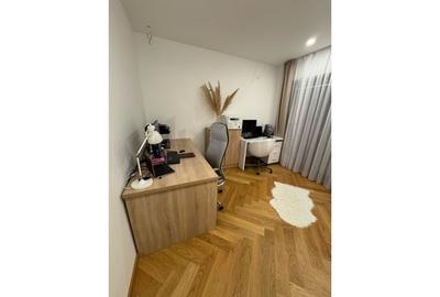 REA1023158 Apartament 4 camere de vanzare - 12