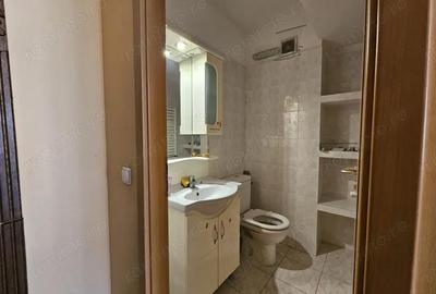 Apartament cu 3 camere decomandat în Girocului - 3