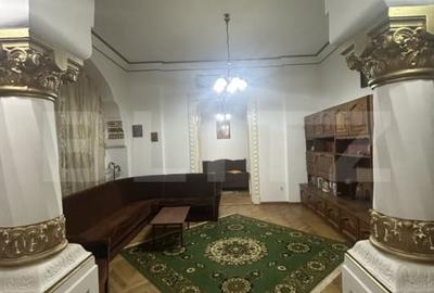 Apartament cu 3 camere circular în P-ța Victoriei