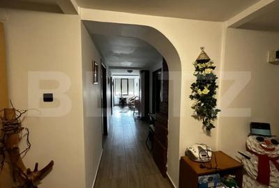 Casă cu 7 camere cu Teren 6000 Mp în Debarcader - 13