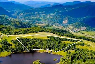 Teren de 40000 mp, în Chiliile - 2