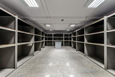 Spațiu de închiriat central - 4