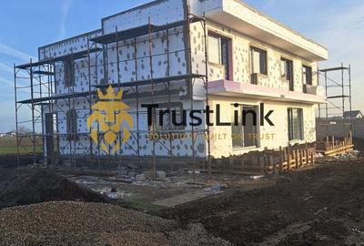 Casă cu 4 camere cu Teren 296 Mp în Rahova