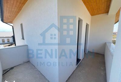 Casă cu 5 camere cu Teren 600 Mp în Sânpetru - 3