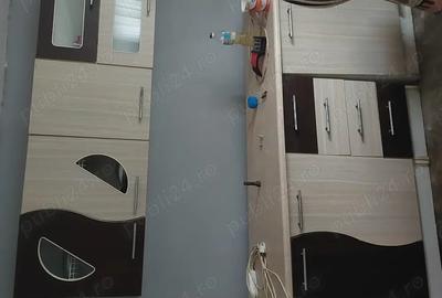 Casă cu 5 camere cu Teren 2500 Mp în Plopeni - 3