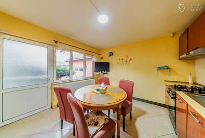 Casă individuală cu 5 camere cu Canalizare în Central - 8