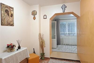 Apartament 2 camere, transformat in 3 camere, parter - 12