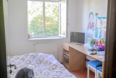 Apartament cu 4 camere decomandat în Tipografilor - 9