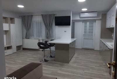 Apartament cu 3 camere decomandat în Central - 8
