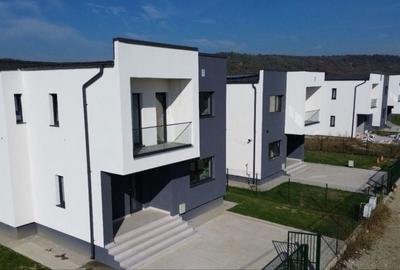 Casă cu 4 camere în Micești - 3