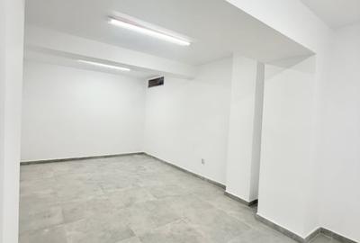 Spațiu comercial, de 80 mp, în P-ța Romană - 2