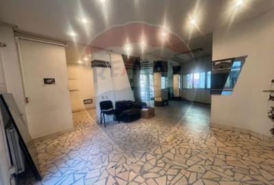 Spațiu comercial, de 180 mp, în Central - 10
