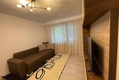 Apartament cu 3 camere semidecomandat în Viziru 1 - 3