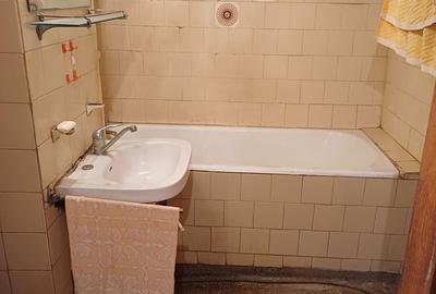 Apartament cu 3 camere decomandat în Decebal - 11