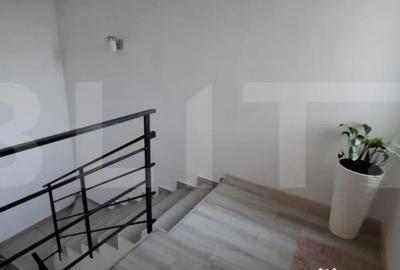 Casă cu 4 camere cu Teren 350 Mp în Central - 9