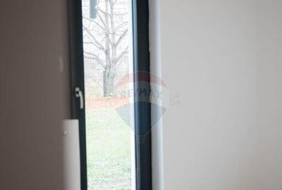 Casă cu 5 camere cu Teren 4242 Mp în Lunca (Vânători-Neamț) - 3