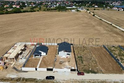 Casă cu 7 camere cu Teren 510 Mp în Balotești - 1