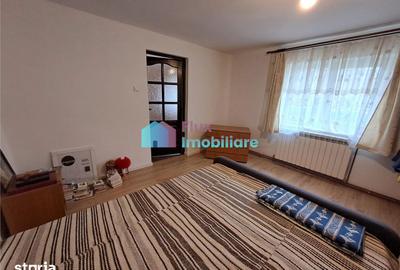 Casă cu 5 camere cu Teren 800 Mp în Cornu Luncii - 4