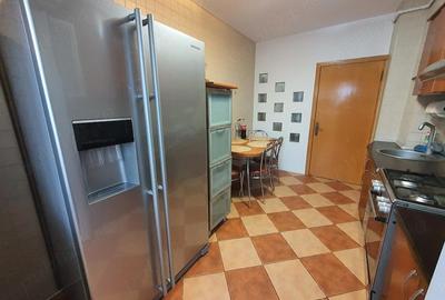 Apartament cu 3 camere decomandat în Central - 4