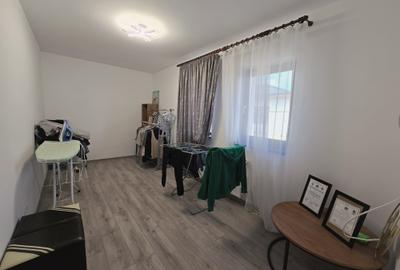 Vila duplex-mobilata si utilata - 5 camere - 2 bai- str asfaltata-5 min de STV - 8