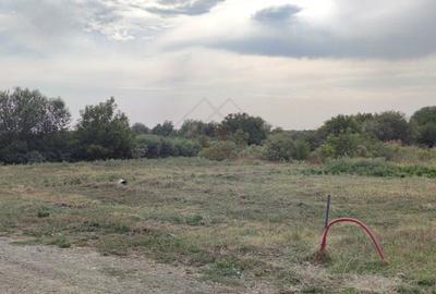 Teren Construcții intravilan de 815 mp, în Urseni - 2