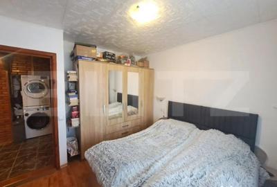 Apartament cu 3 camere decomandat în Astra
