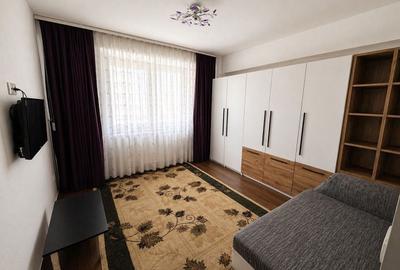 Apartament cu 3 camere semidecomandat în Central - 7