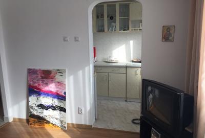 Garsoniera | Piata Sudului - Berceni | Proximitate metrou 5 minute | - 12