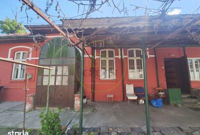 Casă cu 3 camere cu Teren 273 Mp în Central