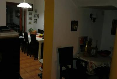 Casă cu 2 camere cu Teren 2800 Mp în Central - 2