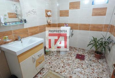 Casă cu Teren 18 Mp în Cătălina - 10