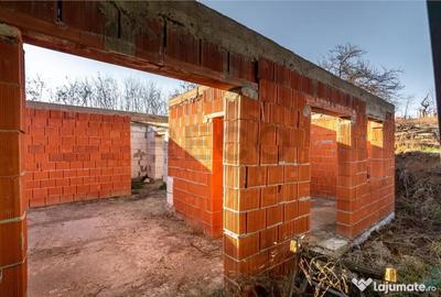 Casă cu 3 camere cu Teren 800 Mp în Cetariu - 14